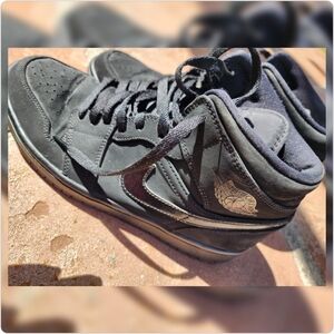 Black High-Top Men's Shoes